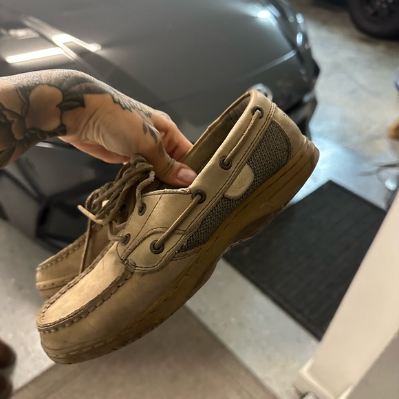 Shoes - Picture 3 of 4